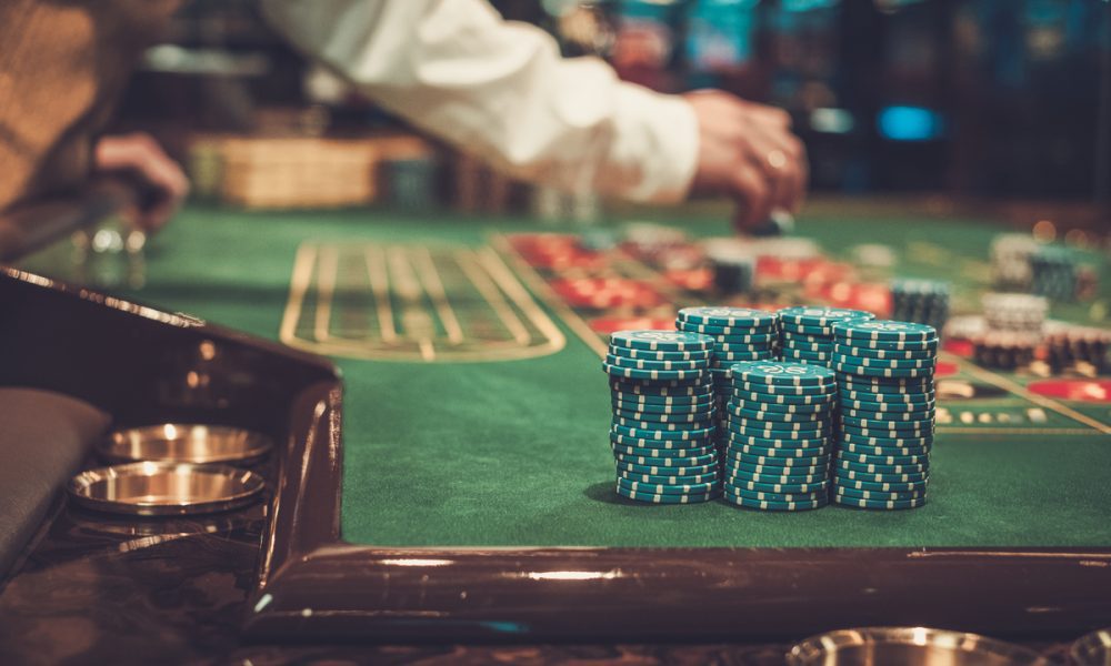 Can you explain the concept of an online lottery rollover?